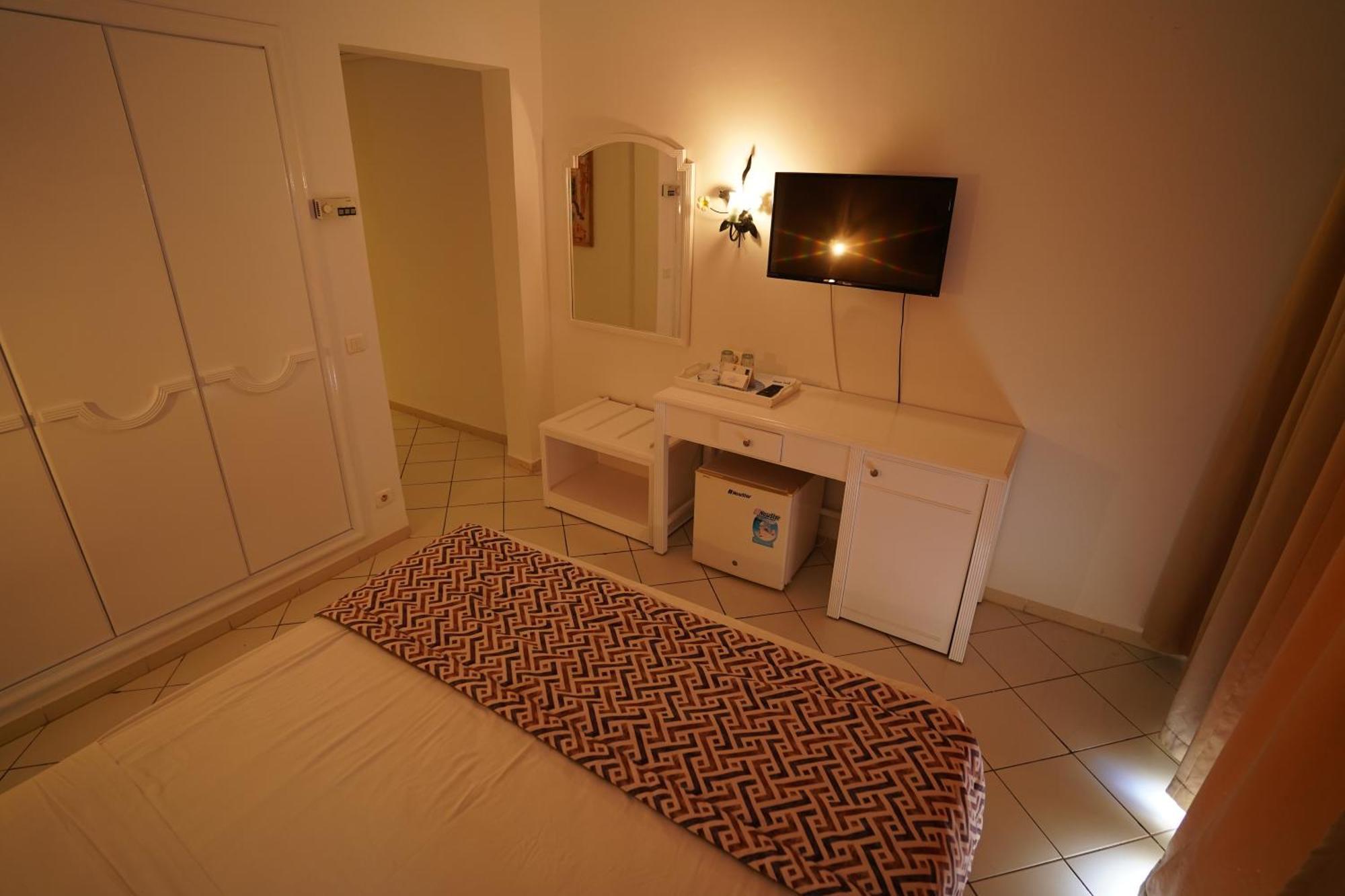 Hotel Nesrine Hammamet Exteriör bild